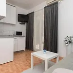 Ivi Διαμέρισμα Drasnice