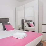 Ivi Διαμέρισμα
