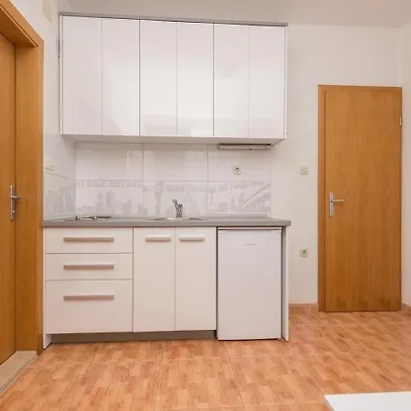 Ivi Apartmán *