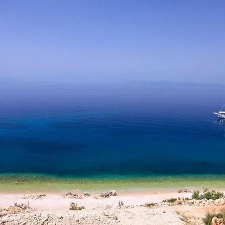 Ivi Διαμέρισμα *