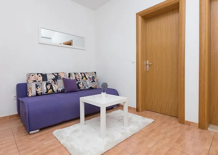 Apartment Ivi *